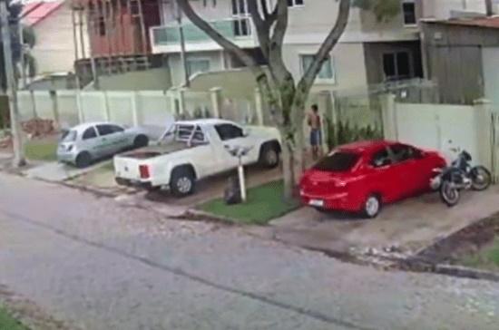 Homem que matou invasor na garagem de casa é absolvido por legitima defesa