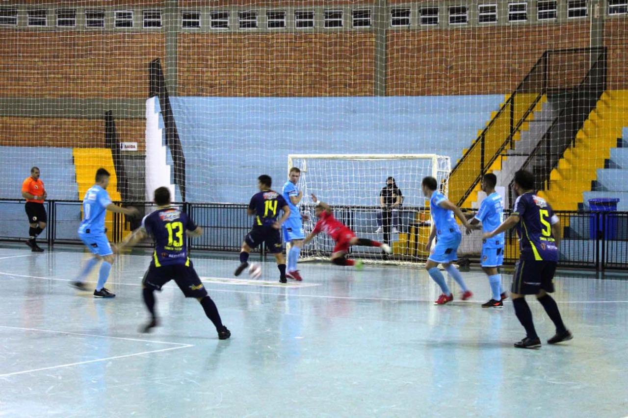 Mesmo com derrota, Santa Helena Futsal com chances na Taça Bronze