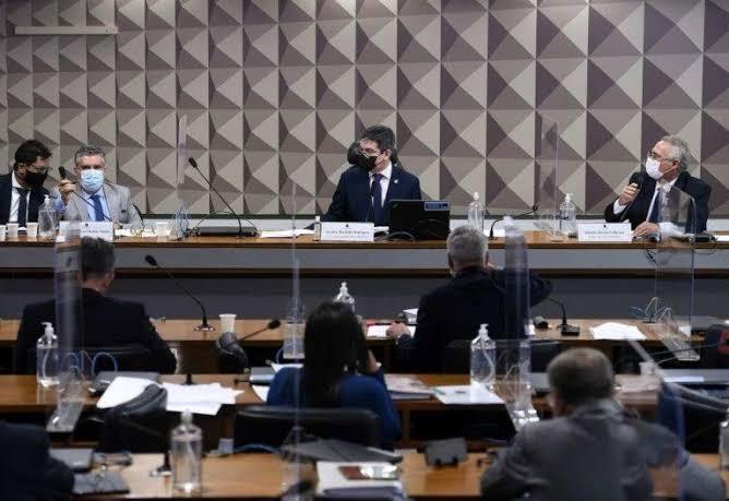 CPI da Covid vai reconvocar motoboy, e diretora da VTClog diz que só poderá ser ouvida na quarta