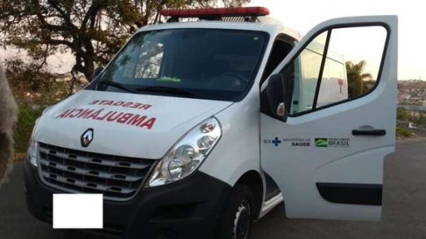 Idoso de 77 anos furta ambulância para 'dar uma volta'