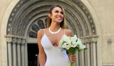VEJA ESSA! Brasileira que se casou com ela mesma anuncia divórcio após conhecer “alguém especial”