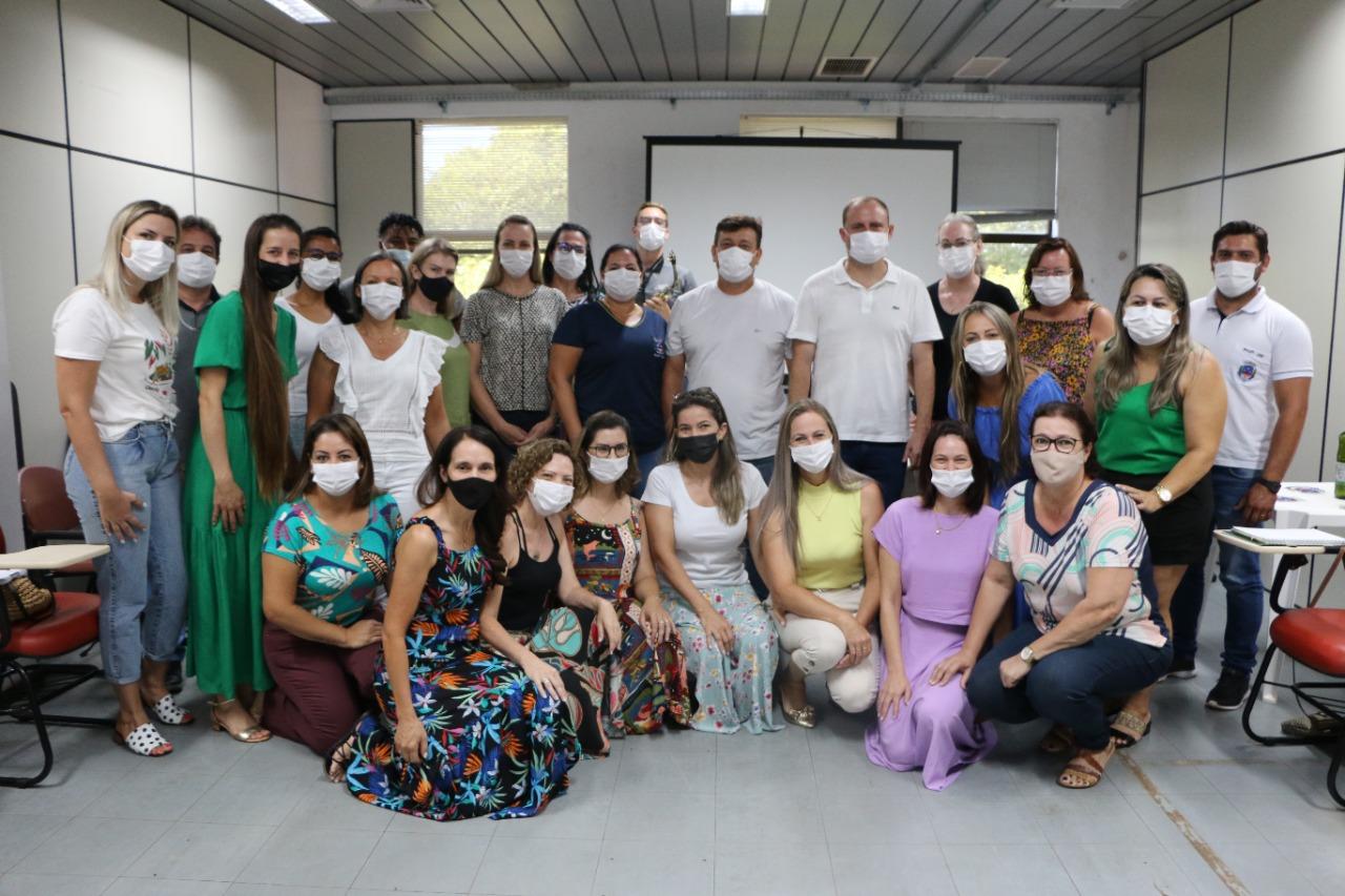 Diretores de Instituições de ensino municipais são empossados