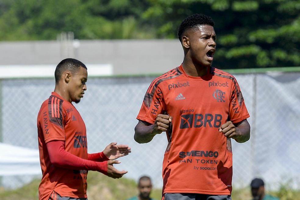 Escalação do Flamengo: time estreia com base da Copinha e reforços de Noga, Yuri, Lázaro e Thiaguinho