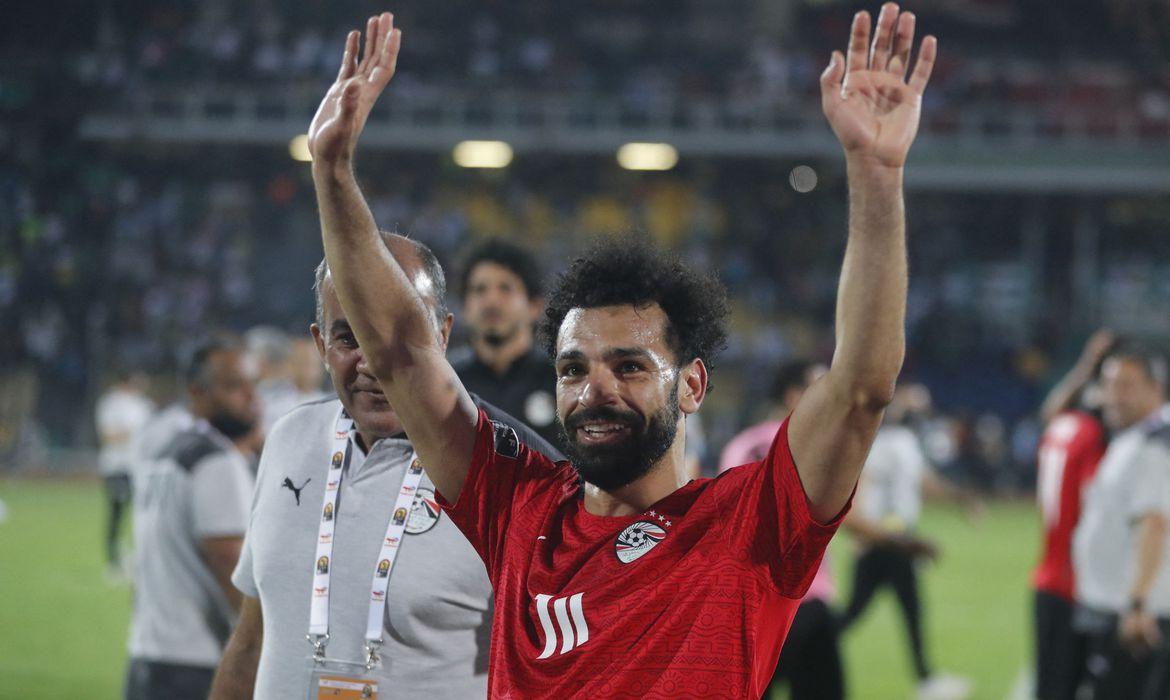 Salah brilha, Egito vira o jogo e vai às semifinais da Copa das Nações