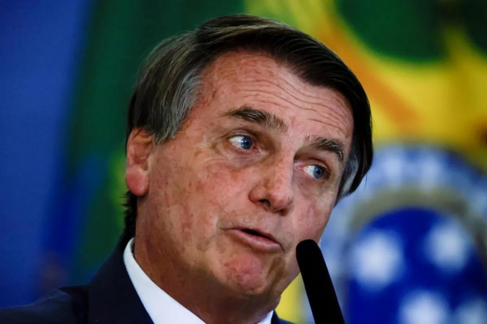 Bolsonaro diz que vai participar apenas de debates no 2º turno