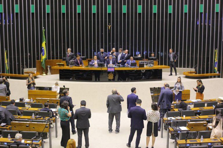 Câmara aprova MP que cria programa de microcrédito para empreendedores