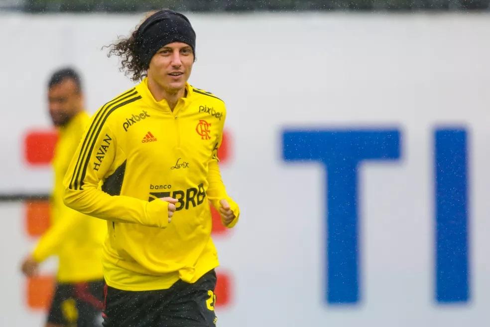 Flamengo investiga quadro de David Luiz há uma semana; zagueiro faz novos exames na sexta