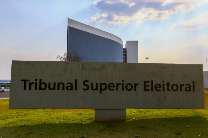 TSE nega pedido para tirar do ar postagens que relacionam Lula ao PCC