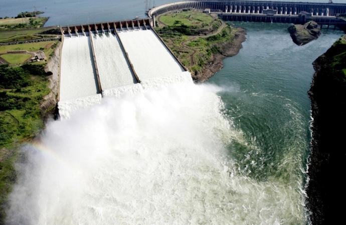 Itaipu participa de debate sobre energias renováveis