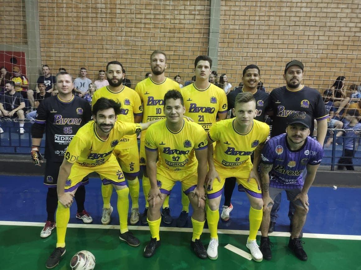 Noite de finais no futsal em Santa Helena