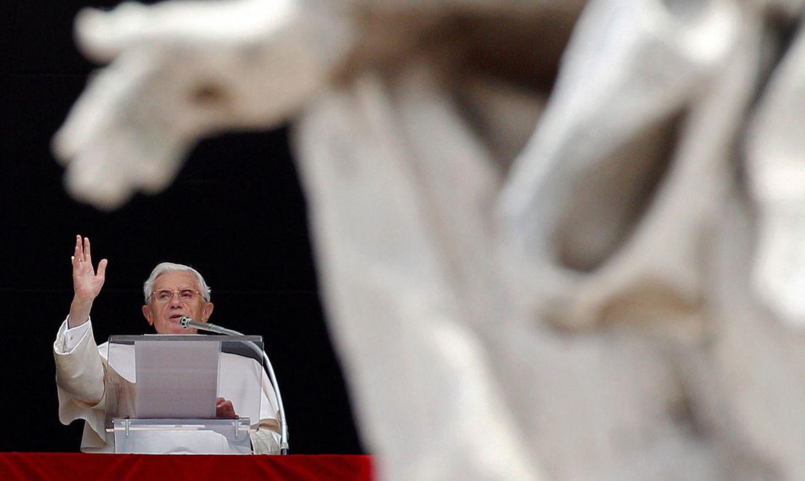 Morre Papa emérito Bento XVI aos 95 anos