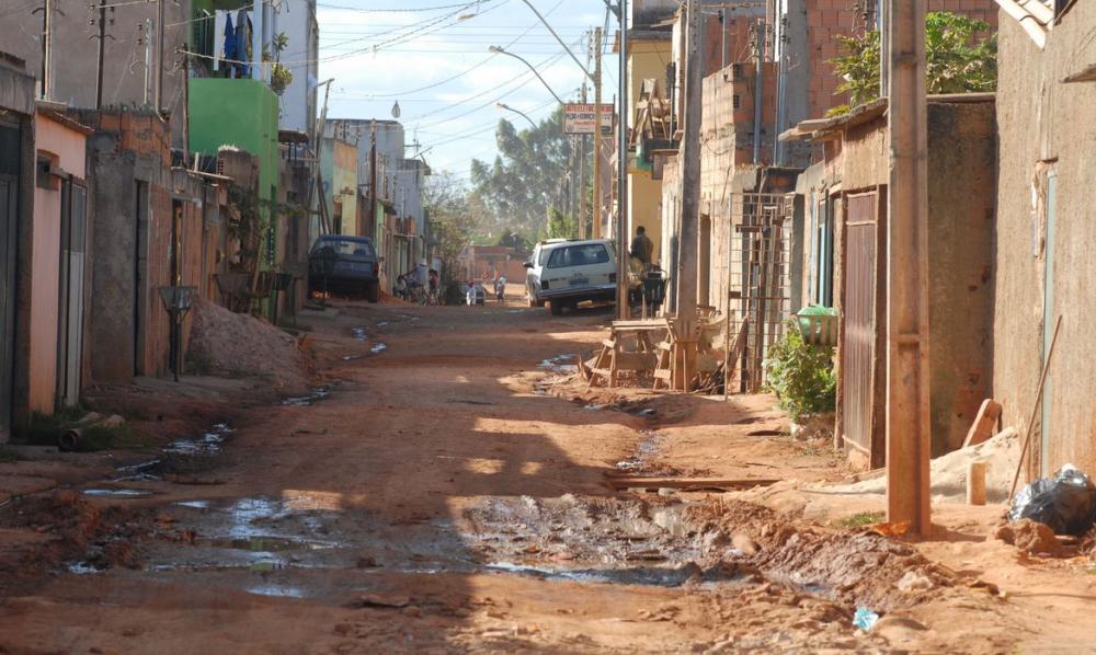 Estudo aponta que taxação de super-ricos tiraria 2 bilhões de pessoas da pobreza