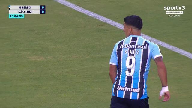Suárez marca três em estreia, Grêmio goleia São Luiz e conquista a Recopa Gaúcha