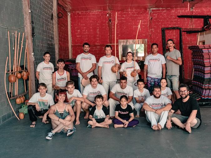 Projeto leva capoeira para crianças e adultos em Santa Helena