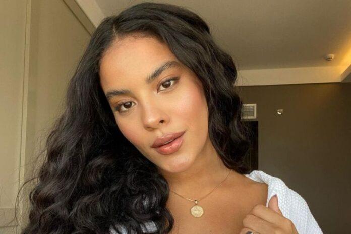 Bella Campos desabafa sobre críticas e expõe medo na carreira: “Nunca será o suficiente”