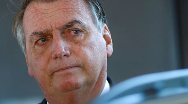 Bolsonaro chega à PF para depor sobre adulteração em cartão de vacina