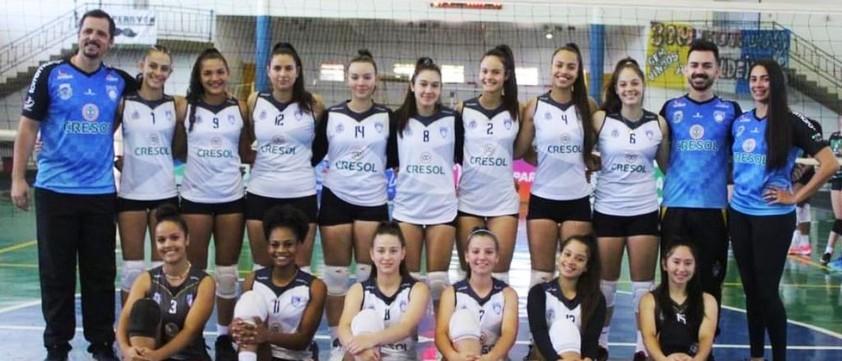 Invicto, Santa Helena é líder isolado do Paranaense Feminino Sub-19 de vôlei