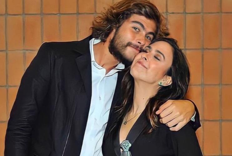 Tata Werneck exibe barriguinha de grávida em clique: “mãezona”