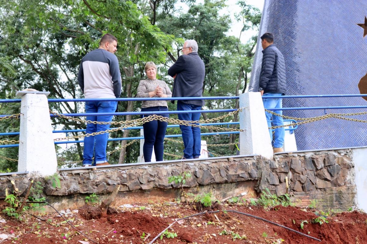 Equipe da Administração Municipal realiza vistoria nas obras do Monumento de Nossa Senhora Aparecida