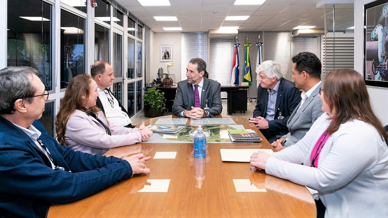 Agenda com a Diretoria Brasileira de Itaipu busca apoio para novos projetos na região lindeira