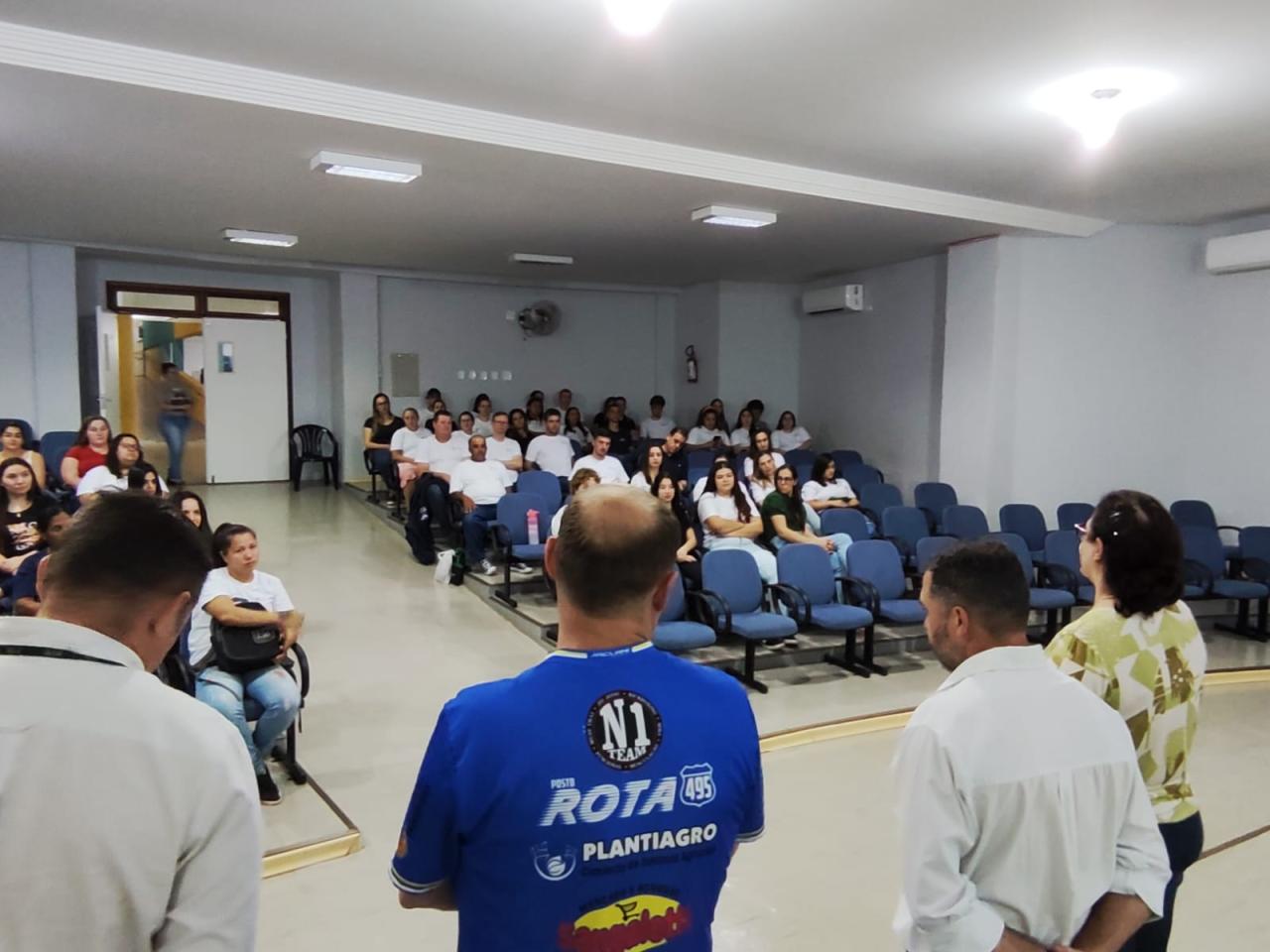 Começam cursos profissionalizantes do IFPR. 200 alunos não terão custo e até receberão por aulas