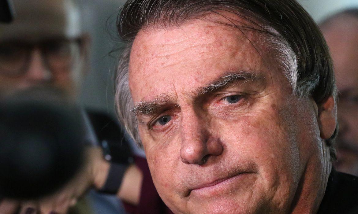 Defesa de Bolsonaro afirma que ele oferecerá sigilo bancário à Justiça