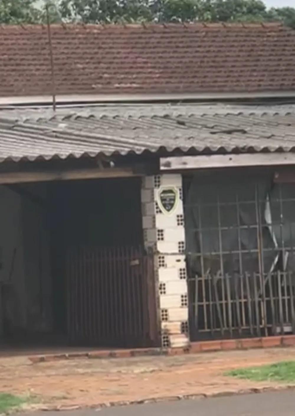 Adolescente de 13 anos apreendida em casa de prostituição após apresentar documento falso é devolvida à família