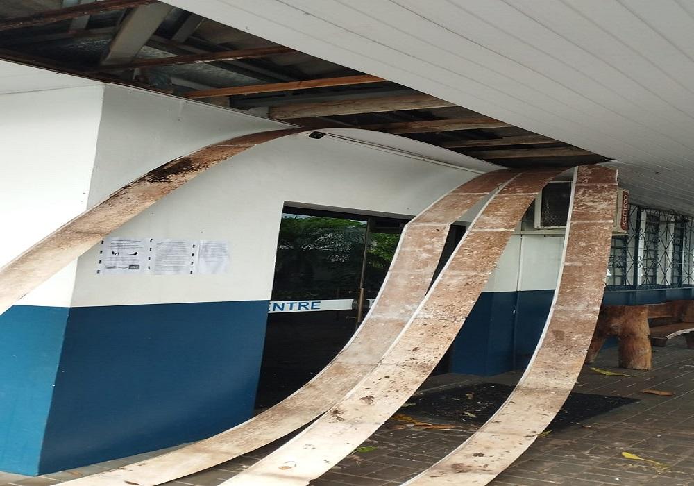 Chuvas causam prejuízo em escola de Santa Helena