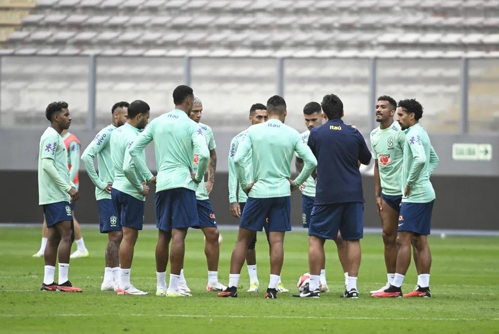 Peru x Brasil: onde assistir ao vivo, horário e escalações do jogo das Eliminatórias