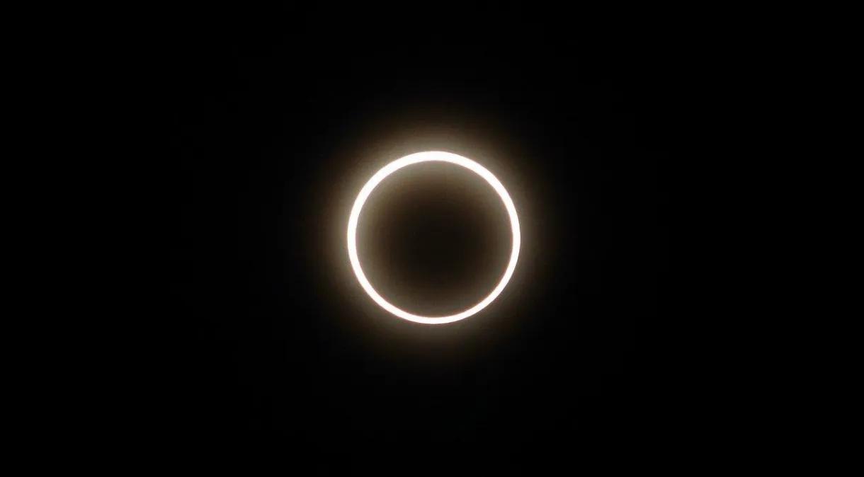 Eclipse com “anel de fogo” poderá ser visto no Brasil pela primeira vez desde 1994