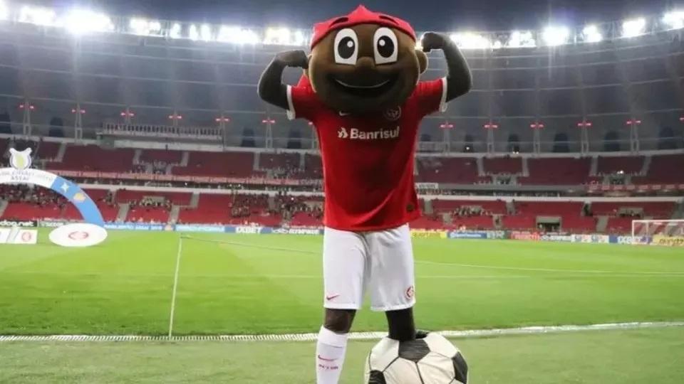 Jornalista acusa mascote do Internacional de importunação sexual e faz B.O após Gre-Nal