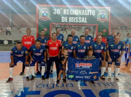 Seleção de Veteranos de Santa Helena estreia com derrota no Regionalito de Futsal em Missal