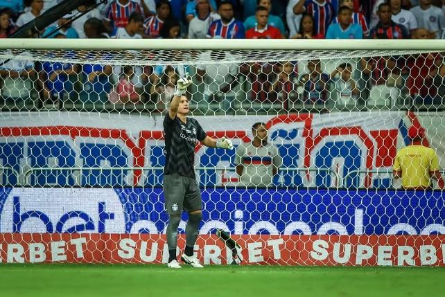 Análise: derrota do Grêmio tem fim vergonhoso e Rafael Cabral como única boa notícia
