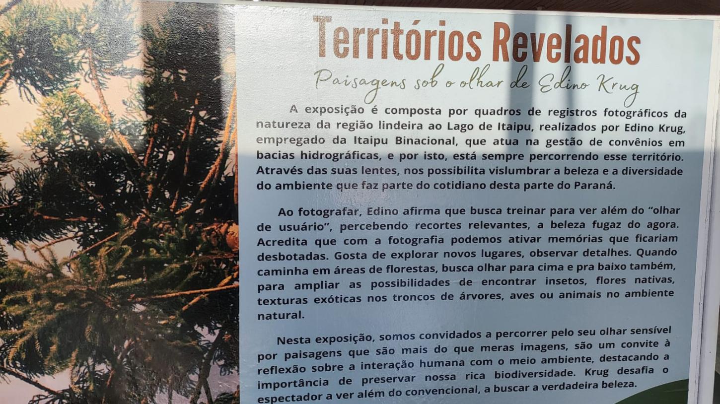 Exposição com imagens do meio ambiente da região do lago continua no saguão da prefeitura de Santa Helena