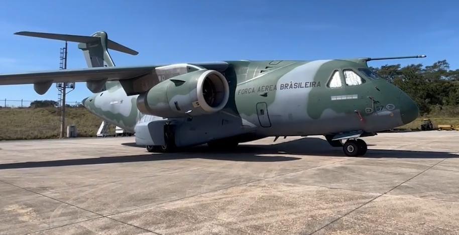 FAB disponibiliza avião para transporte de urnas funerárias até Cascavel