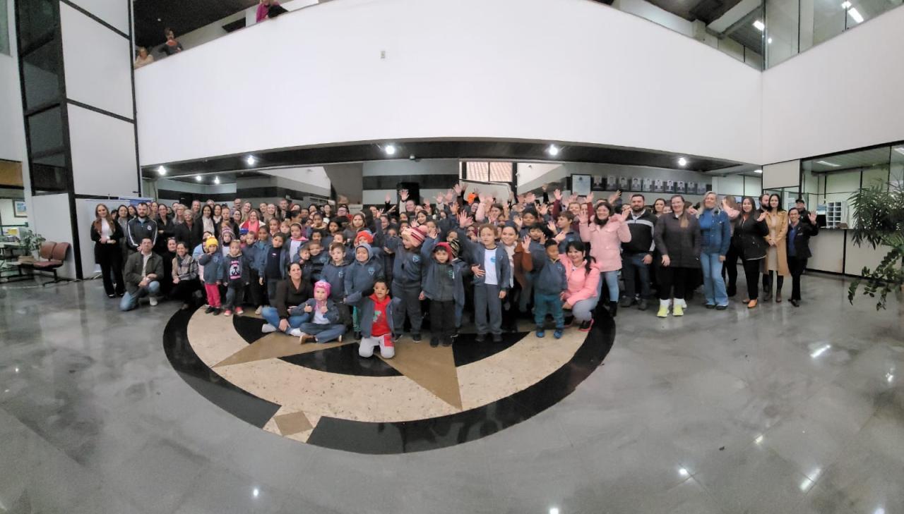 Semana da Família é aberta em Santa Helena