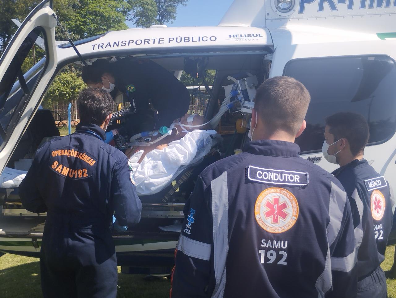Idoso é transferido de helicóptero de Santa Helena para Cascavel