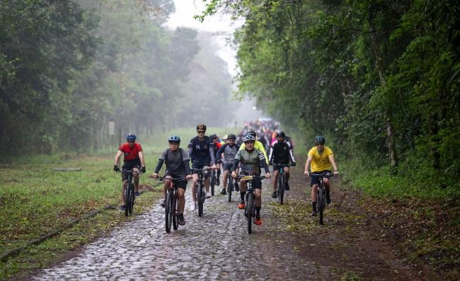 Passeio Ciclístico no Refúgio Biológico Bela Vista atrai mais de 300 participantes no sábado (14)