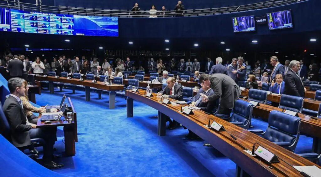 Senado aprova programa que renegocia de pessoas físicas e pequenas empresas