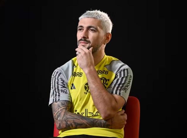 Arrascaeta é o novo camisa 10 do Flamengo