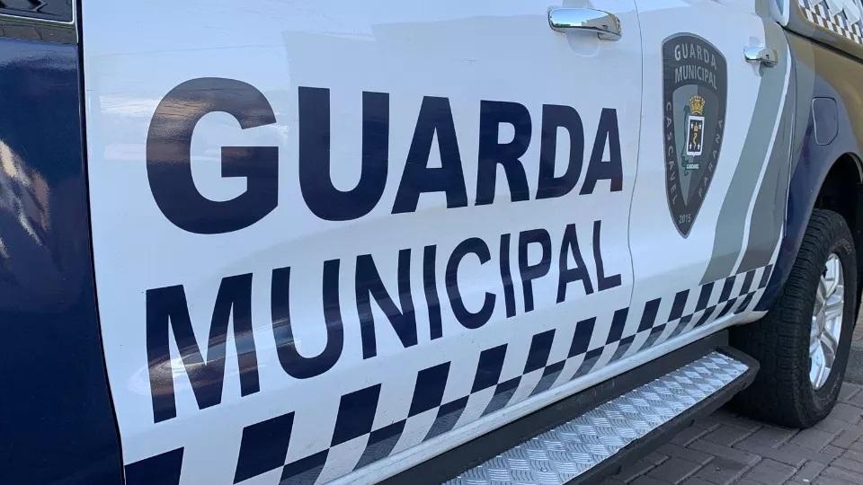 Francês é detido após importunar passageiras de ônibus na região