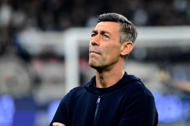 Santos anuncia Pedro Caixinha como novo técnico