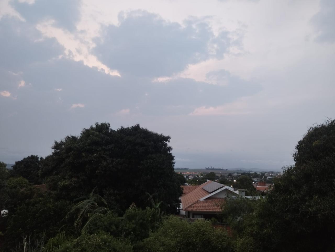 Semana inicia com chuva em Santa Helena e região