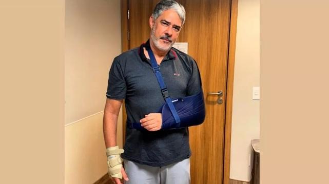 William Bonner tropeça e fica fora do JN no fim de ano