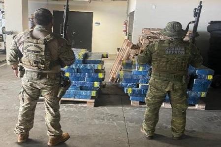 Ação da PF e BPFRON prende dois homens e apreende quase duas tonelada de drogas na região