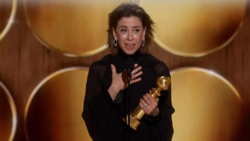 Fernanda Torres faz história ao vencer Globo de Ouro como Melhor Atriz