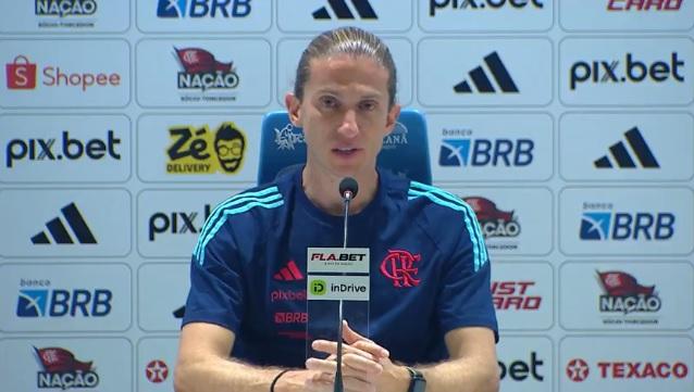 Filipe Luís explica Flamengo todo reserva e crava Danilo na Supercopa: 