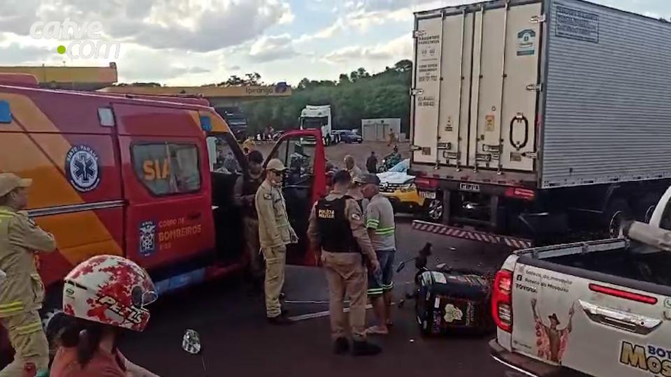 Jovem de 22 anos morre ao bater moto contra carreta em Toledo