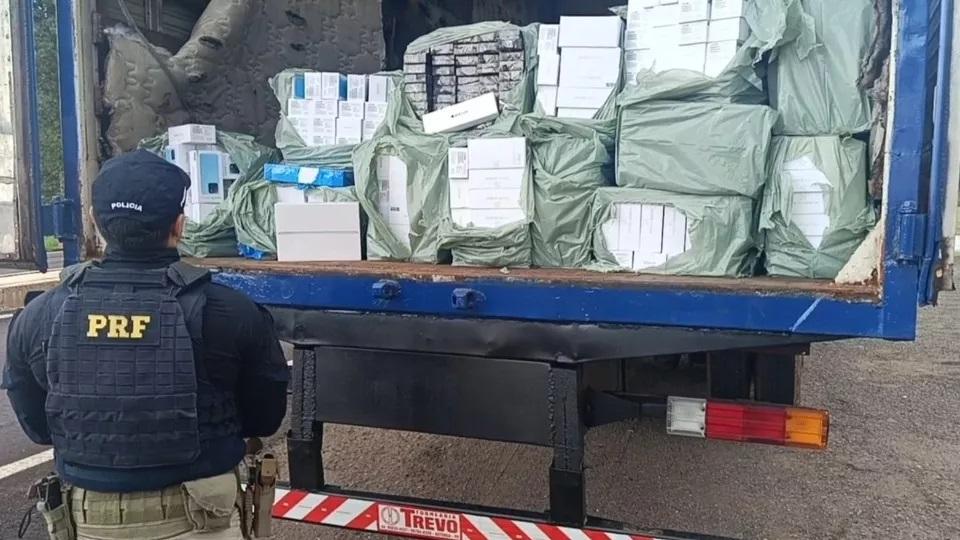 PRF apreende R$ 600 mil em eletrônicos contrabandeados em Céu Azul
