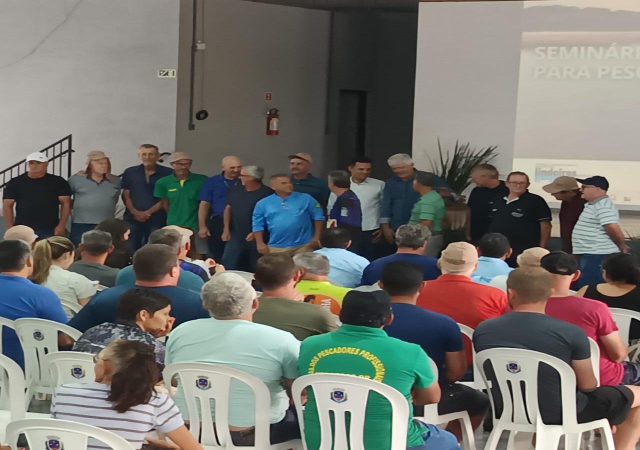 Itaipu reúne pescadores em seminário no Balneário de Santa Helena